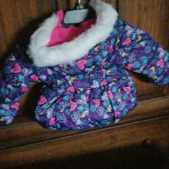 2T coat - Picture 2 of 3